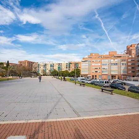 Brand New And Stylish 1 Bdr By Invalencia