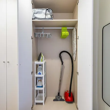 Invalencia Valls Flat * Valencie